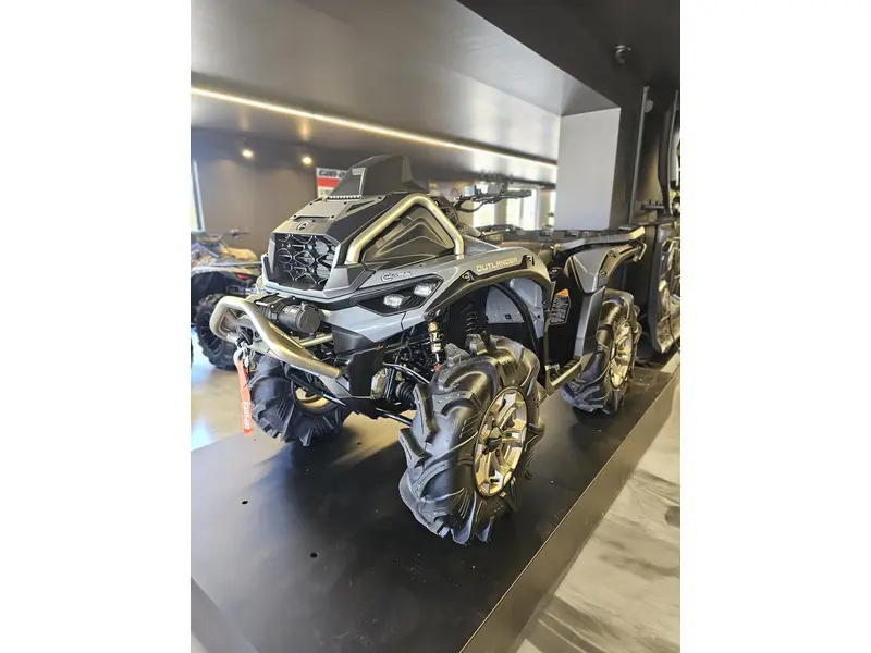Can-Am OUTLANDER XMR 850 2026
