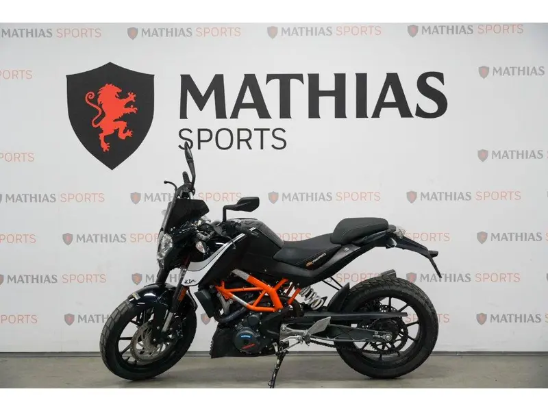 2016 KTM 390 DUKE thumbnail 5