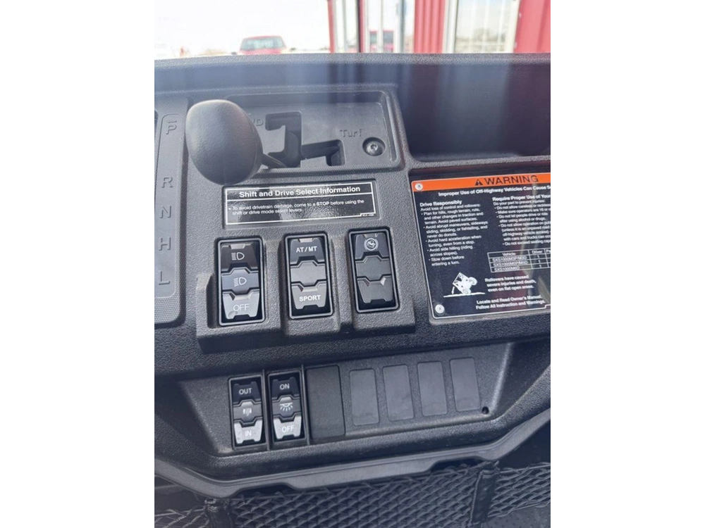 2025 Honda Pioneer 1000-5p Trail alt