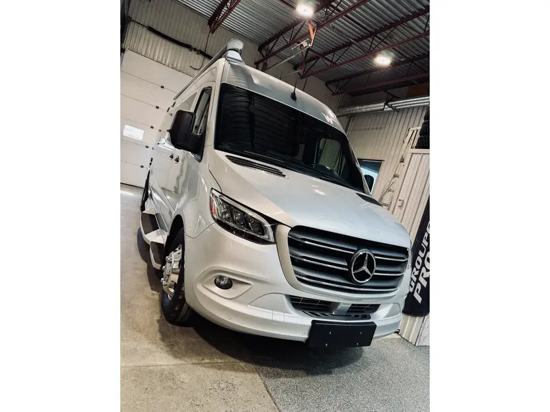 2023 Winnebago ERA 70A