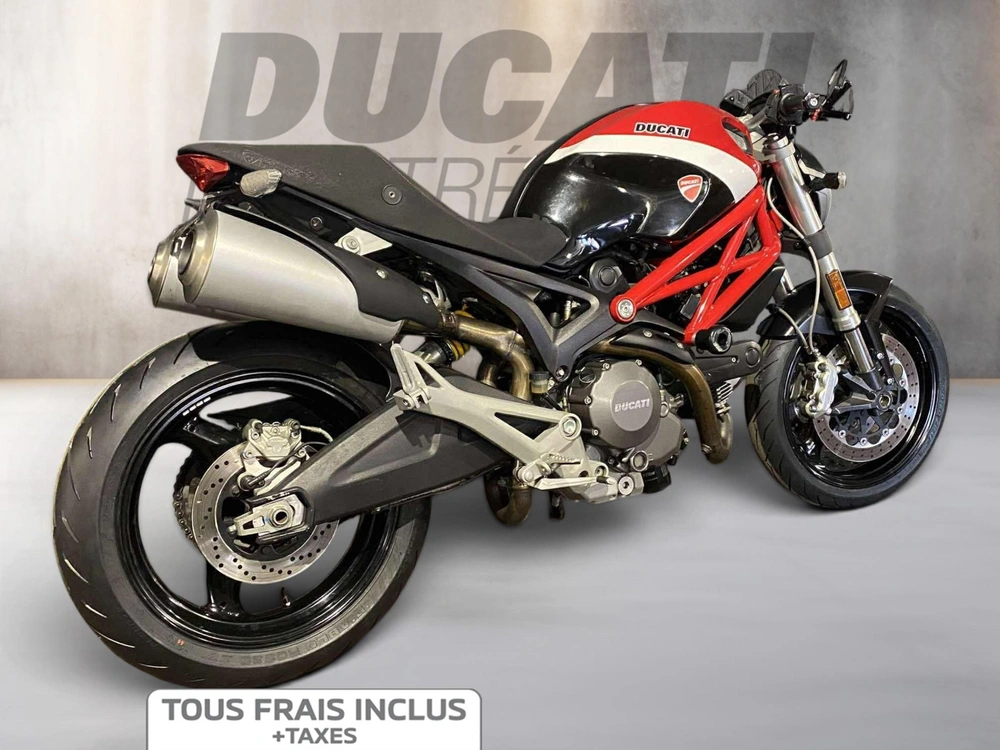 Ducati Monster 696 2010 alt