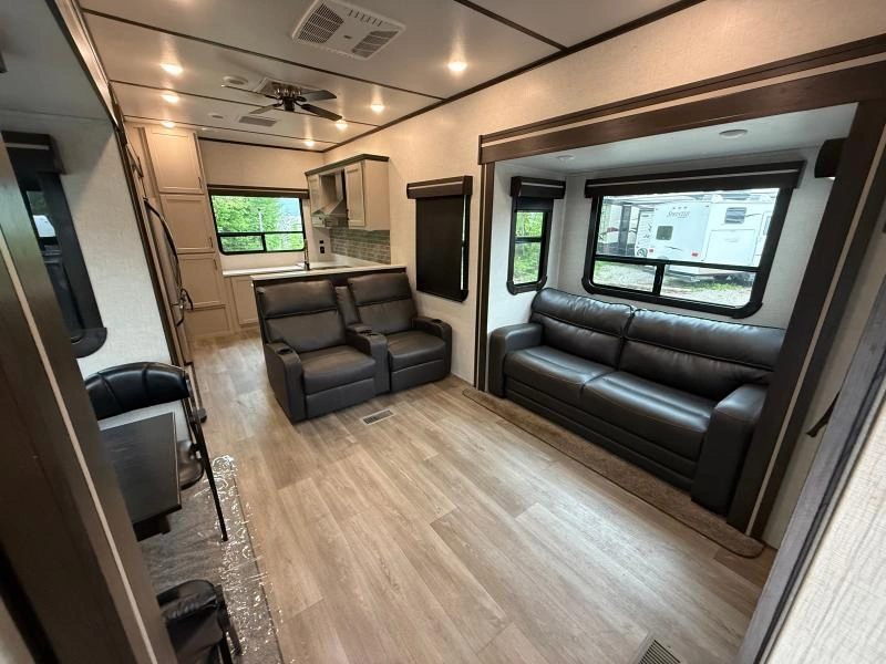2021 Crossroads Cruiser 3601gk alt