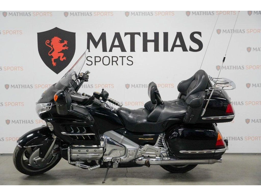 2004 Honda Gold Wing alt