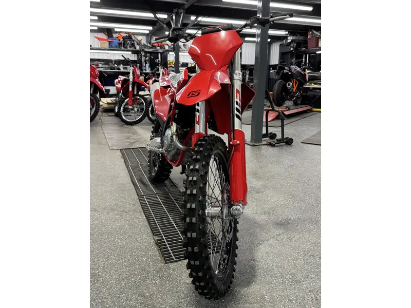 2026 GASGAS MC 250F thumbnail 7