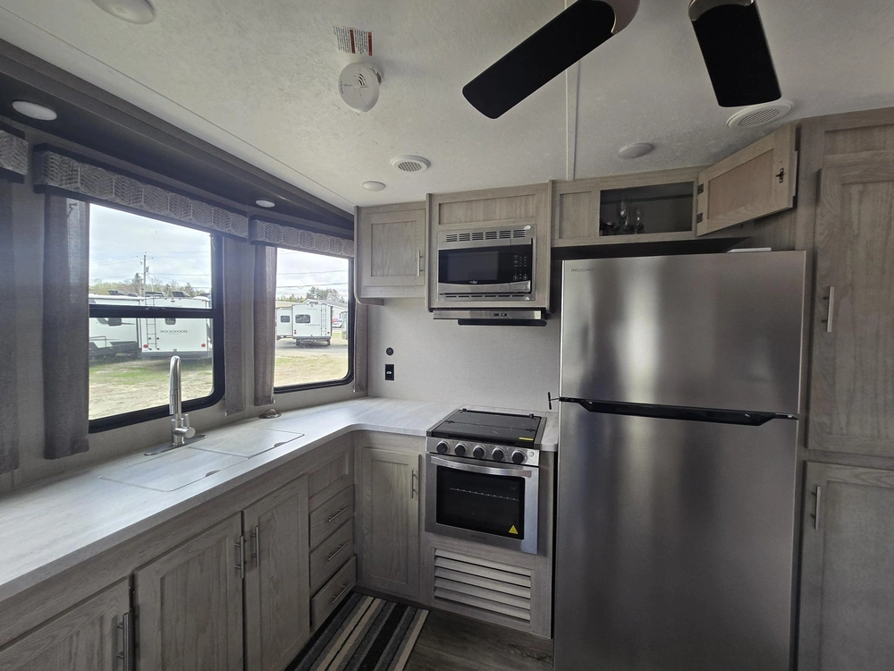 Coachmen Catalina 39fkts 2023 alt