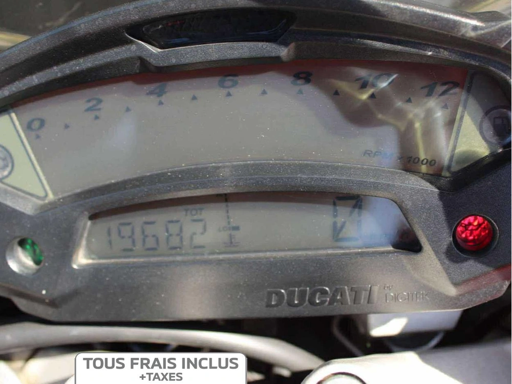 Ducati Monster 696 2010 alt