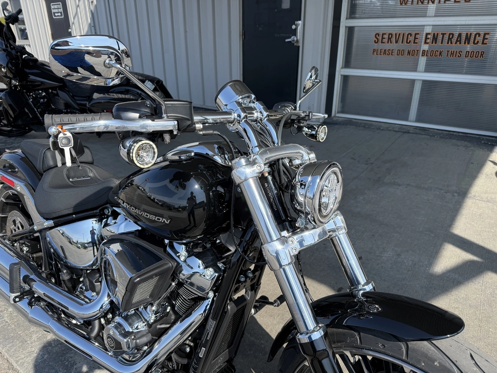 2026 Harley-davidson Breakout alt