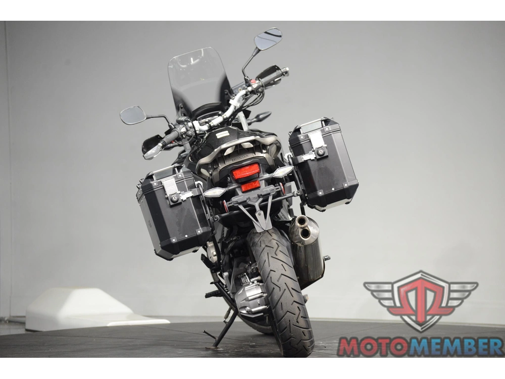 2016 Honda Vfr1200x alt