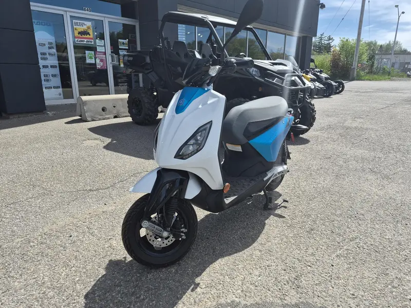 2022 Piaggio PIAGGIO 1 ACTIVE MY22 ARTIC MIX WHITEAUR thumbnail 2