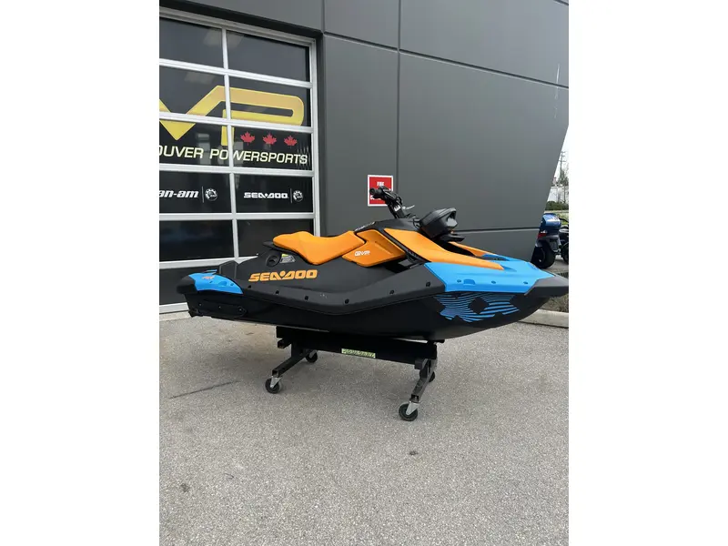 2026 Sea-Doo SPARK™ 1UP TRIXX 90 (Sound system)