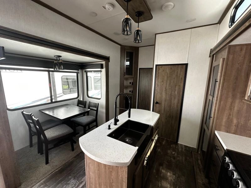Forest River Sabre 37flh 2022 alt