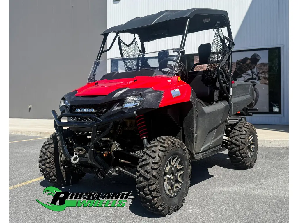 2026 Kawasaki TERYX KRX4 1000 LIFTED EDITION Firecracker Red 2026 Kawasaki TERYX KRX4 1000 LIFTED EDITION Firecracker Red