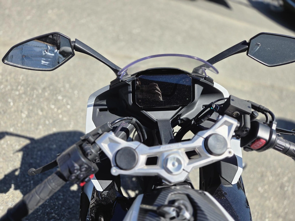 Cfmoto 300ss 2025 alt