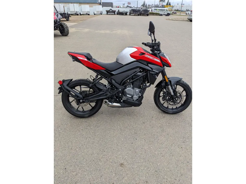 2024 CFMOTO NK 300