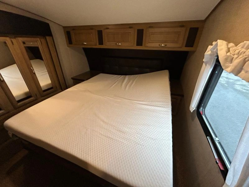 Crossroads Cruiser 28se 2016 alt