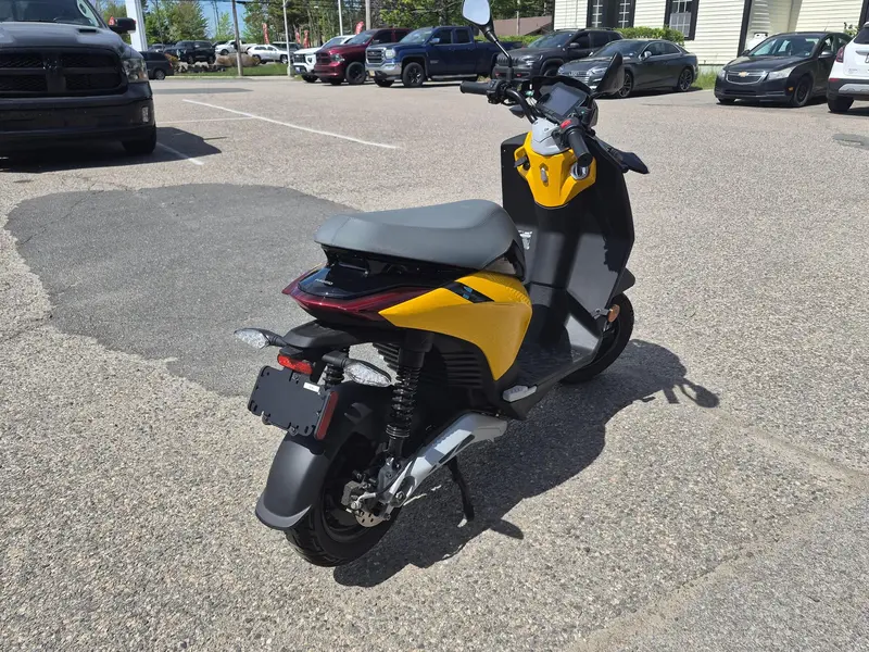 2022 Piaggio PIAGGIO 1 ACTIVE MY22 SUNSHINEMIX GREYAM thumbnail 3