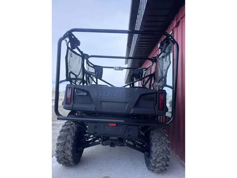 2025 Honda Pioneer 1000-5P Trail thumbnail 3