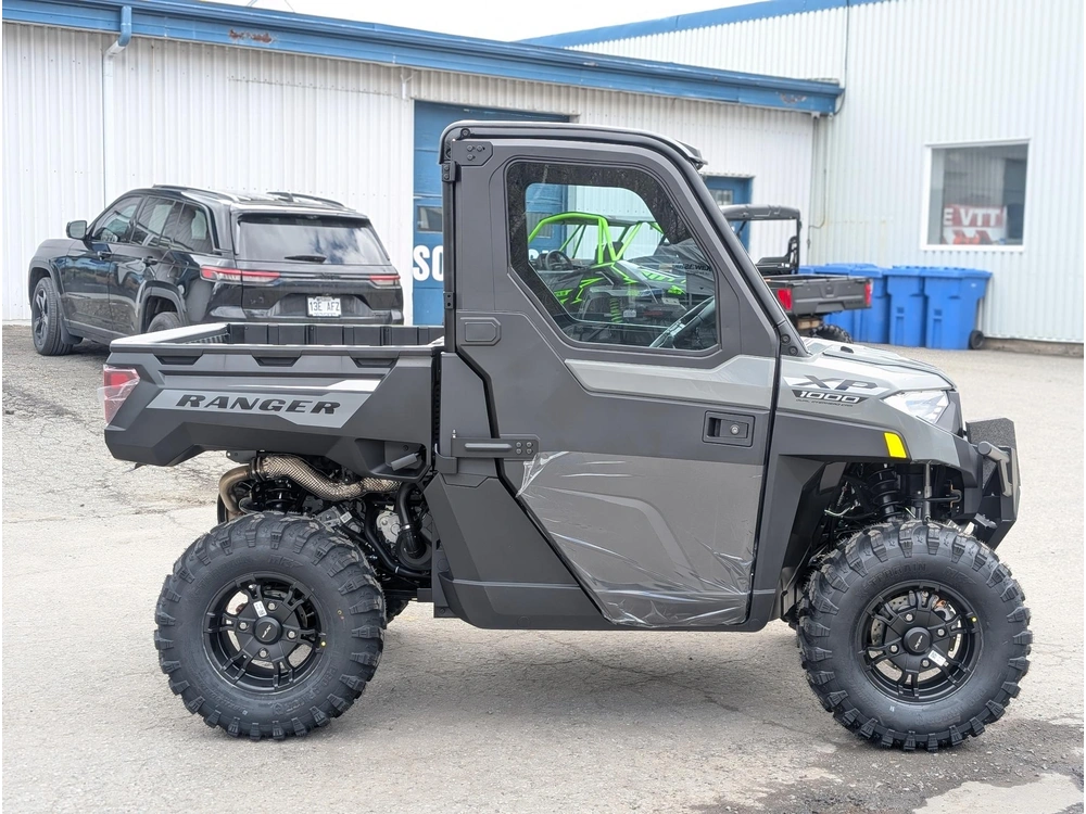 2027 Polaris Ranger Xp 1000 Cab - Avalanche Gray 🎯 Utv Cabine 1000cc Travail 4 Saisons Chauffé Prix Abordable Defender Ranger Qualité 🟢 alt