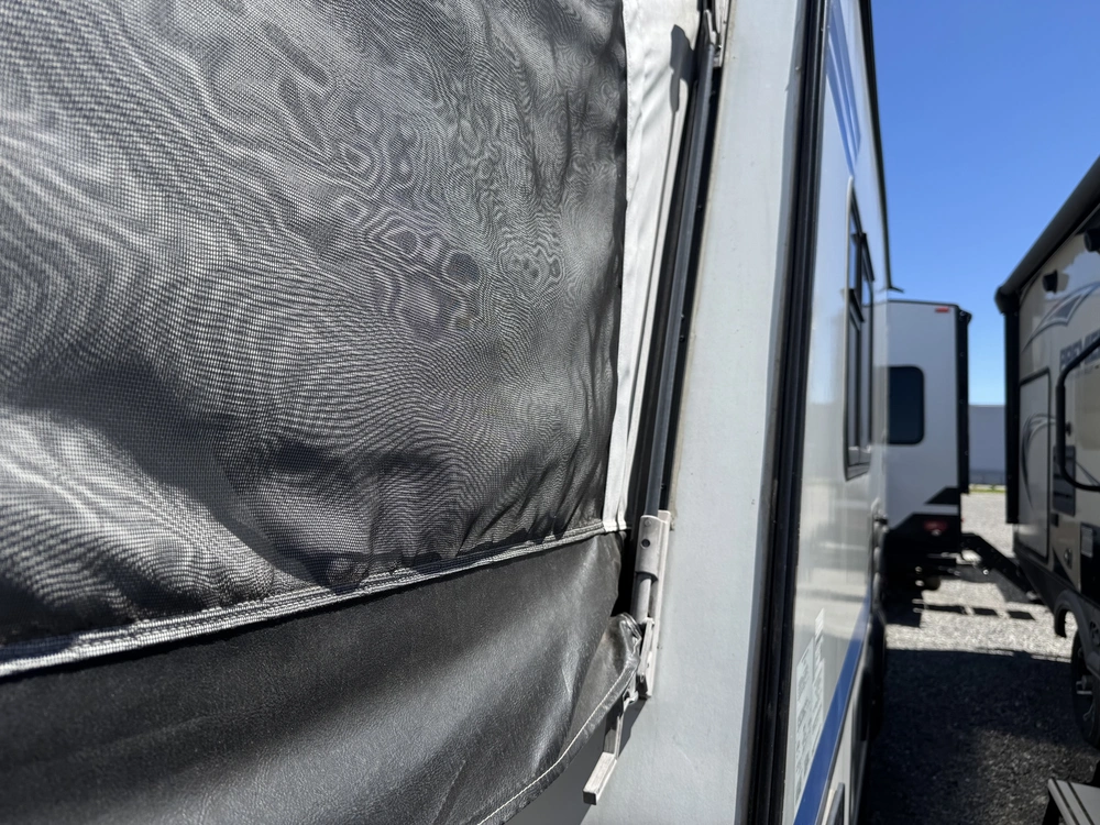 Jayco Jay Feather 17z 2018 alt