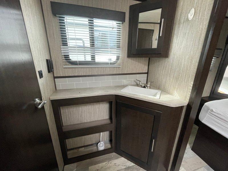 2019 Cruiser RV Fun Finder thumbnail 19