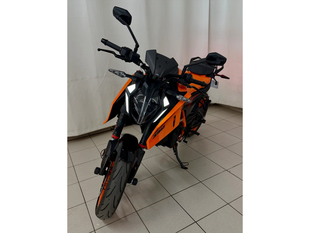Ktm 390 Duke 2024 alt