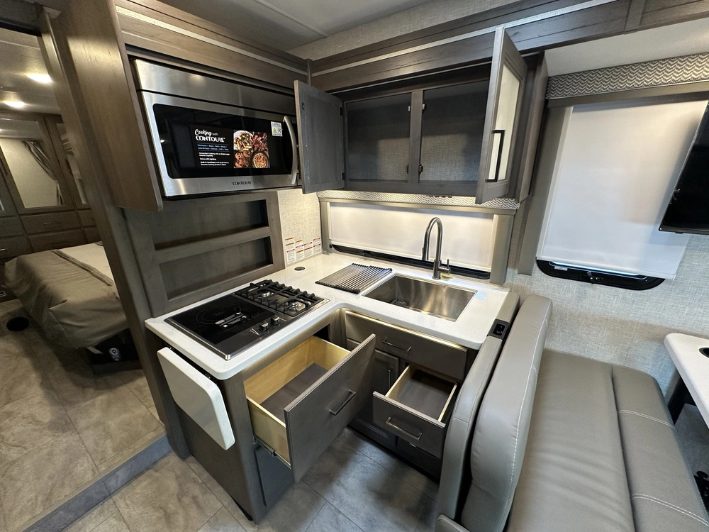2025 Thor Echelon Kw29 alt
