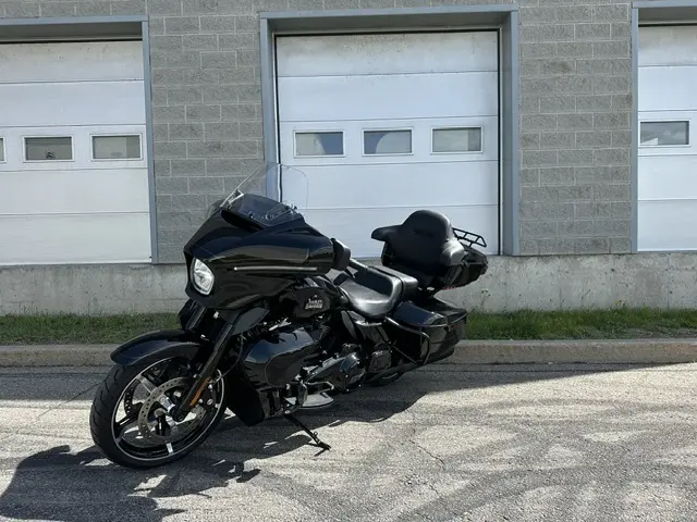 2025 Harley-Davidson FLHXU Street Glide UltraFLHXU