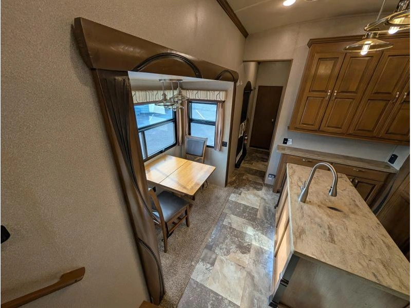 Forest River Cedar Creek 38fl 2019 alt