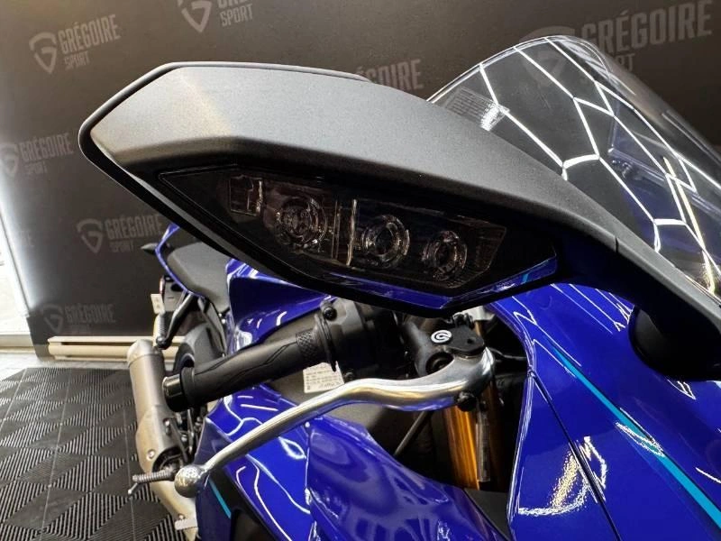 2026 Yamaha Yzf-r1 alt