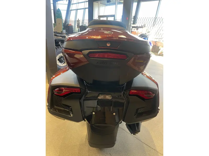 2026 Can-Am RT SEA-TO-SKY (SE6)