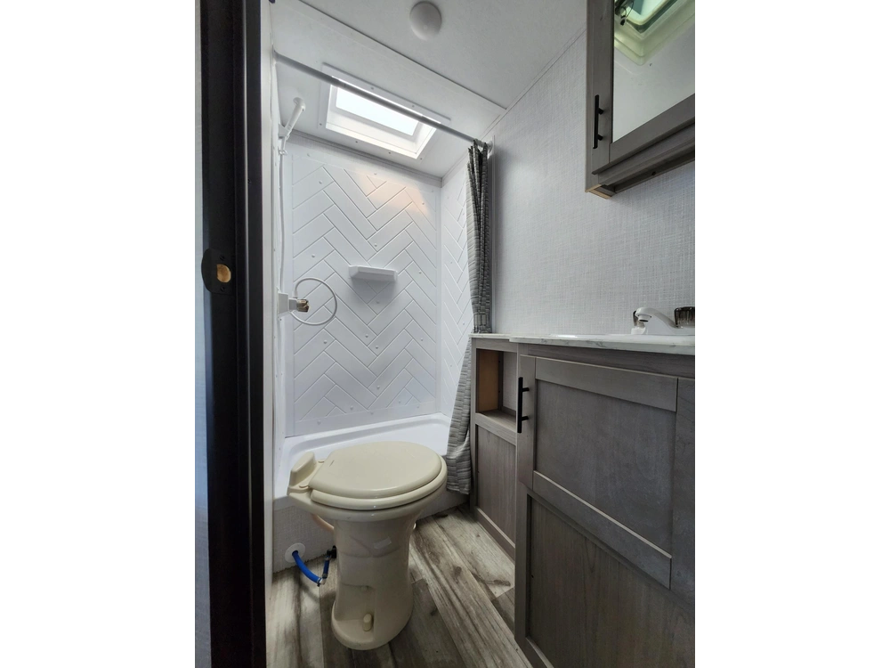 Keystone Rv Coleman 1905 Bh 2022 alt