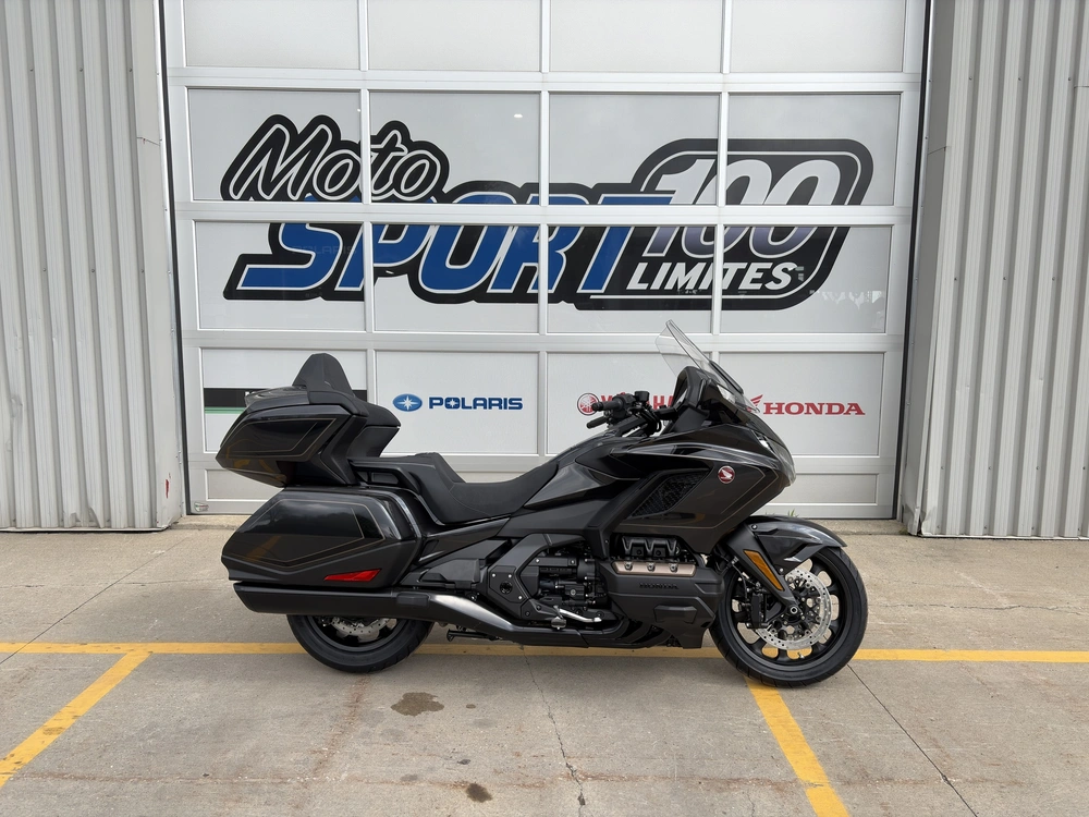 2026 Honda Gold Wing Tour alt