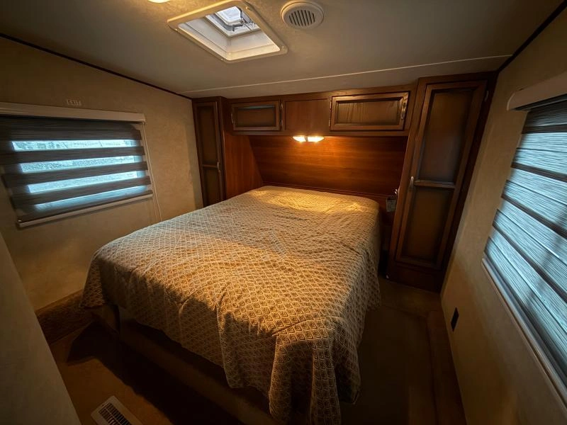 Crossroads Zinger 290bh 2013 alt