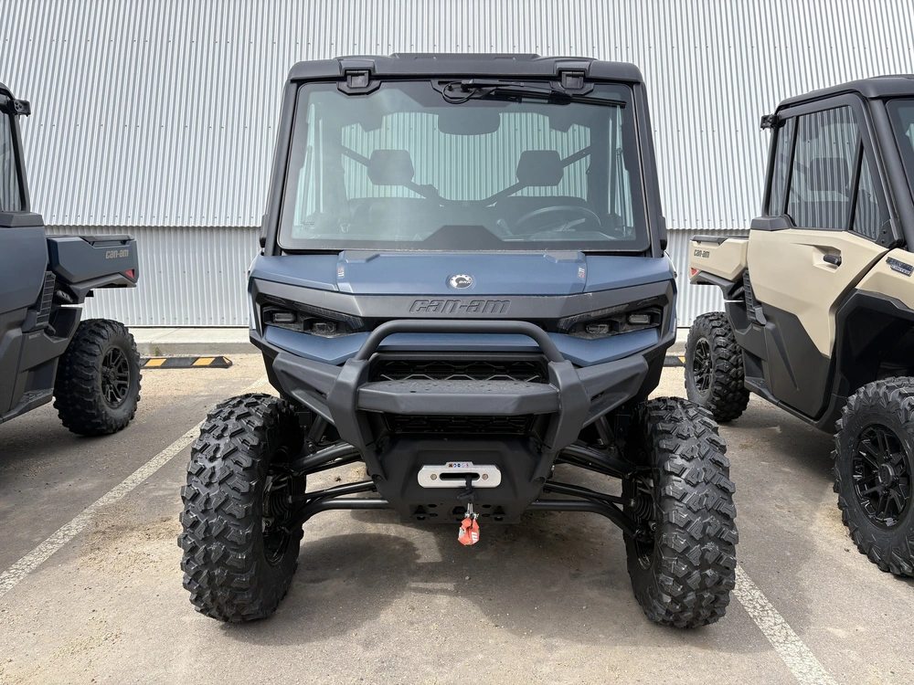 2026 Can-am Defender Limited Hd11 alt