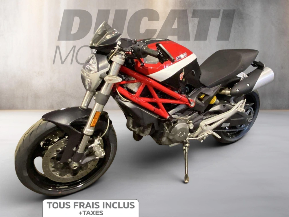 Ducati Monster 696 2010 alt
