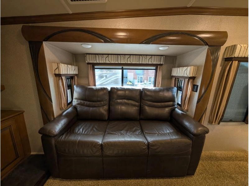 Forest River Cedar Creek 38fl 2019 alt
