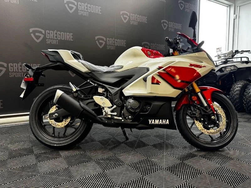 Yamaha Yzf-r3 70e Anniversaire 2026 alt