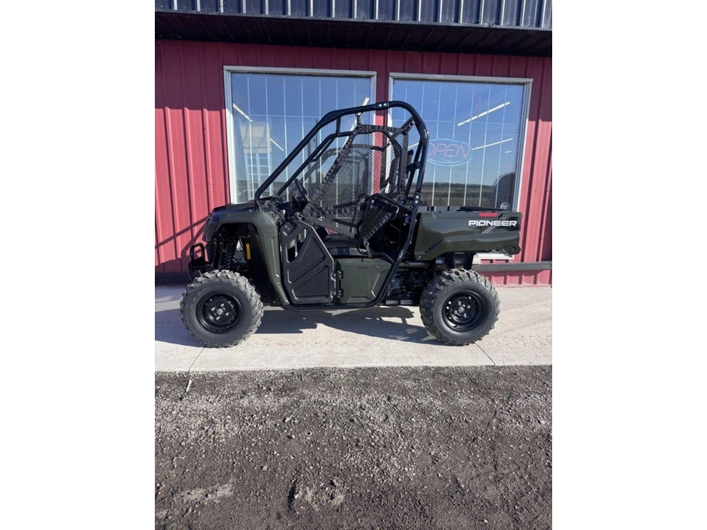 2026 Honda Pioneer 520 alt