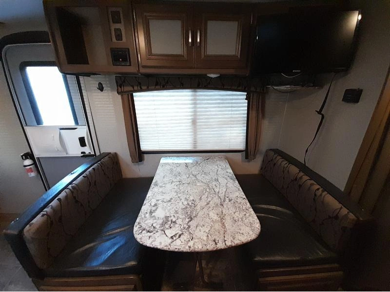 Keystone Rv Passport 239ml 2018 alt