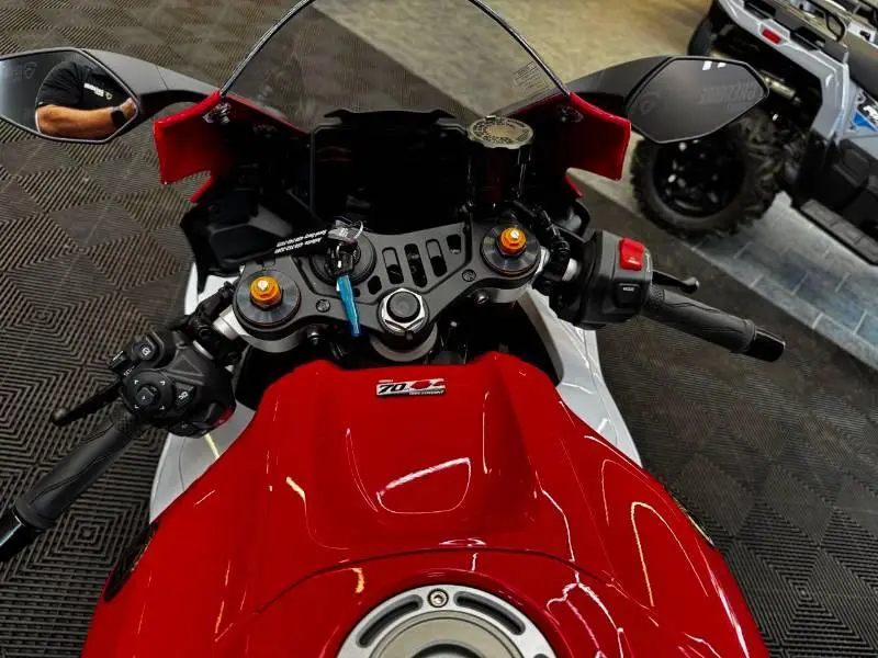 2026 Yamaha YZF-R7 70E ANNIVERSAIRE thumbnail 24