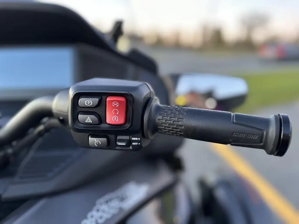 Can-am Rt Limited 2024 alt