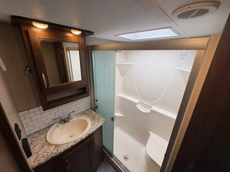 Keystone Rv Montana 380th 2018 alt