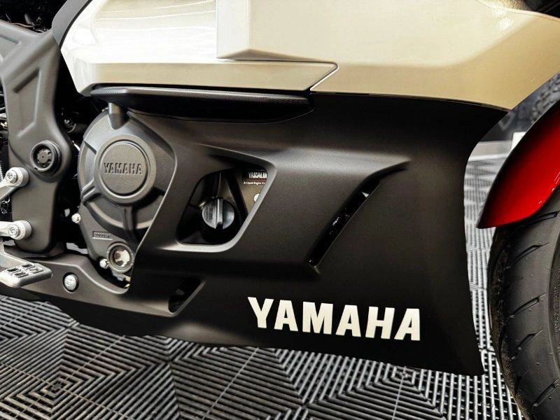 Yamaha Yzf-r3 70e Anniversaire 2026 alt