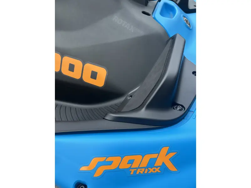 2026 Sea-Doo SPARK™ 1UP TRIXX 90 (Sound system)