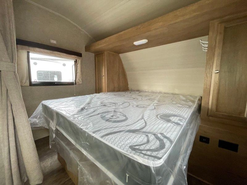 2018 Gulfstream Matrix 22uld alt