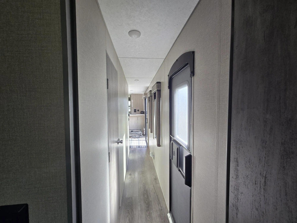 Coachmen Catalina 39fkts 2023 alt