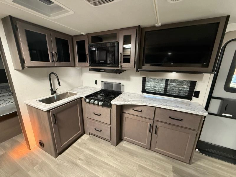 Grand Design Transcend 221rb 2024 alt