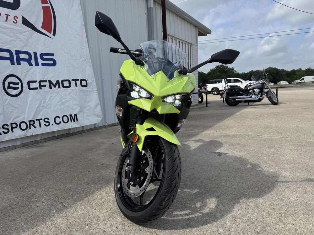 2026 Kawasaki Ninja 500 Abs alt
