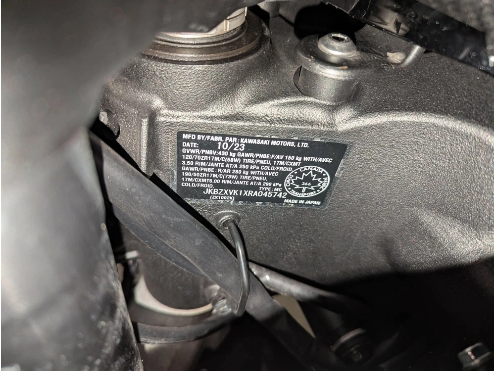 2024 Kawasaki Ninja 1000sx alt
