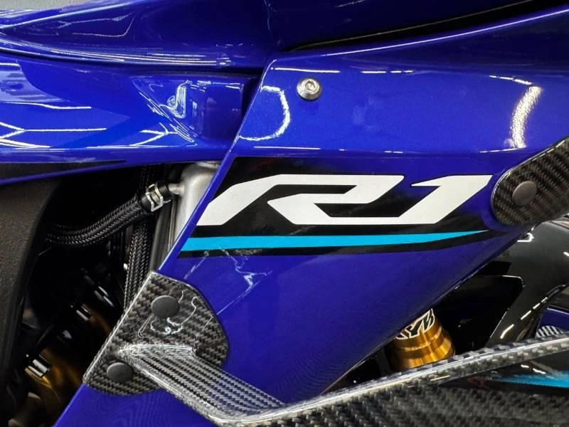 Yamaha Yzf-r1 2026 alt